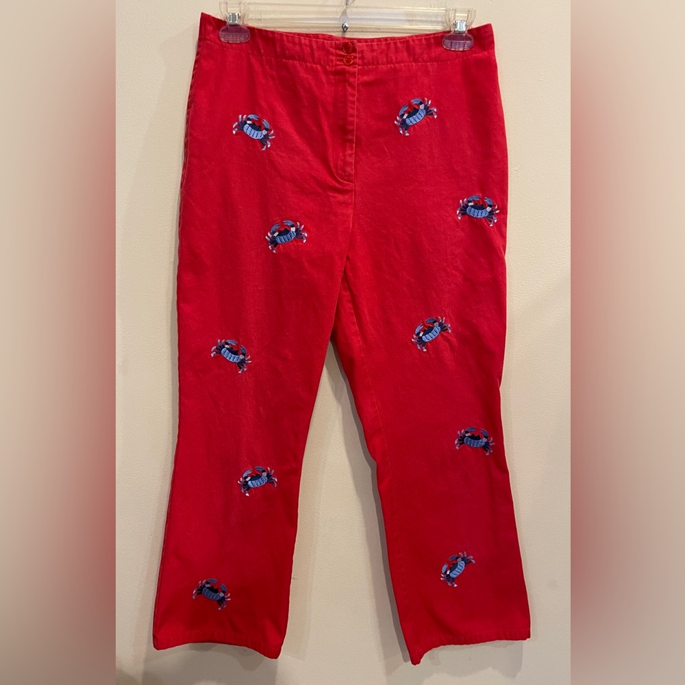 Classic Prep C J Laing Blue Crabs on Red Capri Pants
